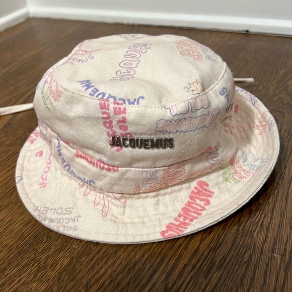 Jacquemus Le Bob Bucket Hat - Picture 1 of 4